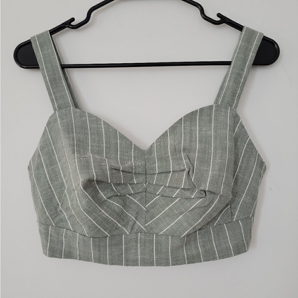 Vero Moda tailored cropped suit top in khaki pin stripe NWOT